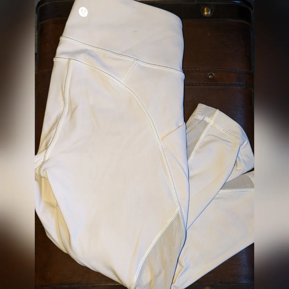 Lululemon Crop Leggings - Picture 1 of 6